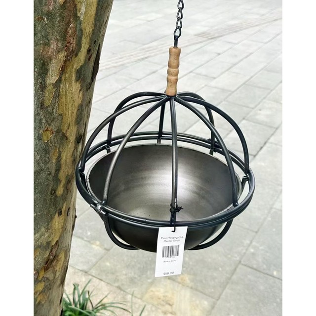 Promotional foreign trade original single American country style retro wrought iron set of two hanging round pots with characteristic decorative flower pots