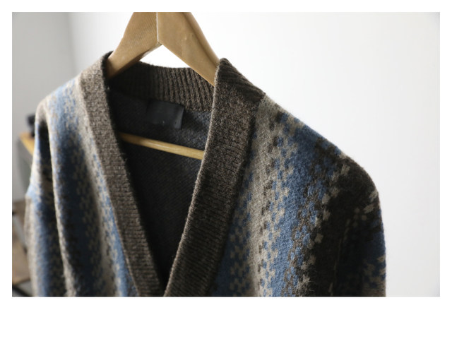 [Multiple selections of quality sweaters] Fashionable and personalized ...