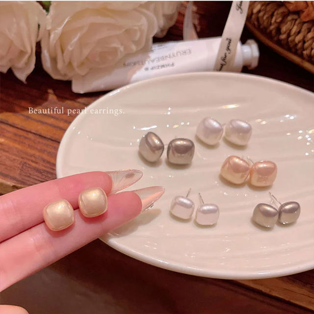 Sugar Cube Pearl Earrings High-end 2025 New Hot Square Earrings Temperament Fashion Earrings for Women