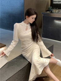 2024 New early spring new Chinese improved cheongsam dress womens national wind suit temperament fishtail dress