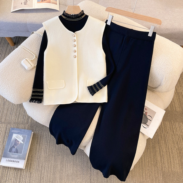 Middle-aged fat mothers autumn and winter new Chinese style knitted vest three-piece set middle-aged ladies wide-leg pants suit women
