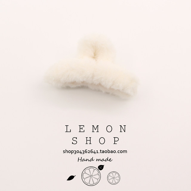 Autumn and winter new furry small size hair clip hair clip girl shark clip back head clip hair clip temperament headwear for women