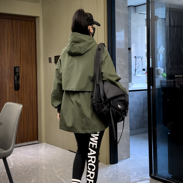 Korean version of hooded jacket for women 2024 spring and autumn new loose large size casual and versatile mid-length slim windbreaker trend