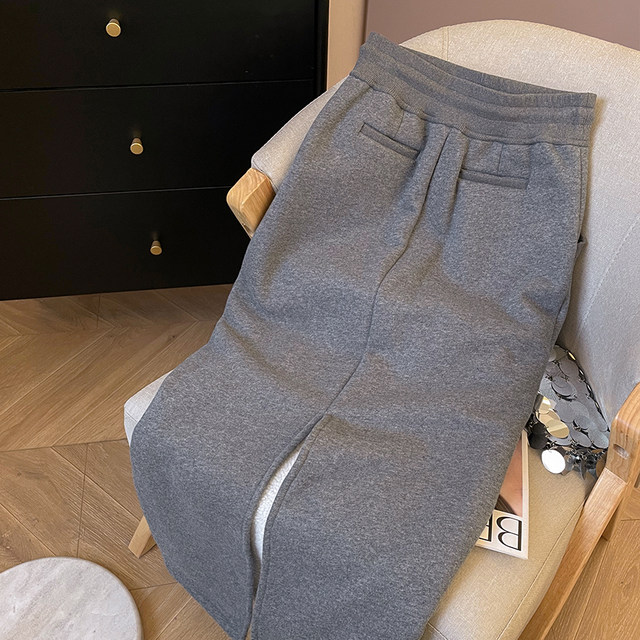 Little C home gray high waist lace knitted skirt women's winter new velvet high -level split straight straight straight skirt
