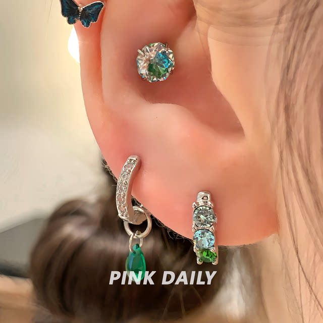 
Pink Daily sparkling colorful hand-held flowers Huazi titanium steel studs women's high-end ear bone studs cochlear stud earrings