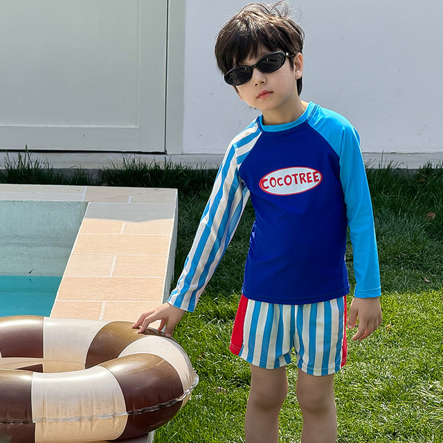 Boys swimsuit 2025 new children's split long-sleeved sun protection swimsuit small, medium and big children's baby beach vacation set