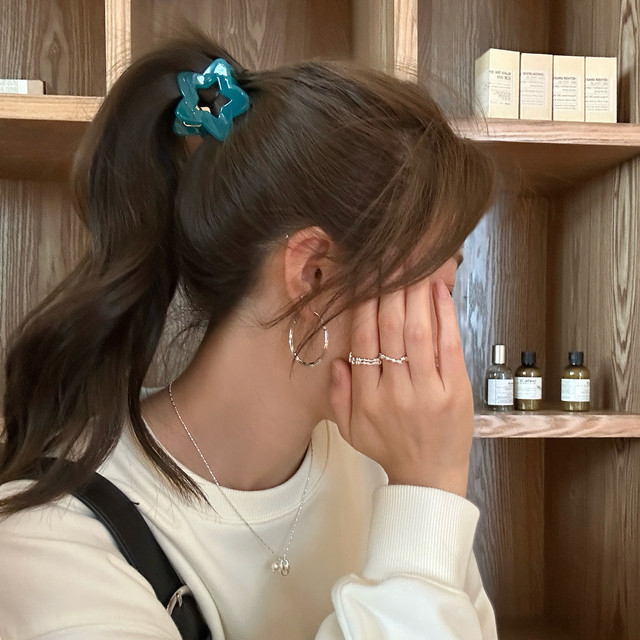 mini star! Small star clip half-tied hair shark clip back of the head hair clip versatile temperament hair accessory