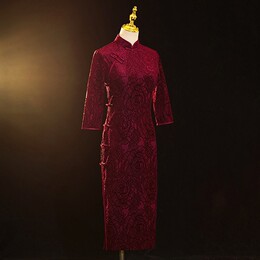 Mom likes to dress up wedding banquet sleeves cheongsam woman new Chinese 2023 wedding mother-in-law high-end wine red showing thin temperament autumn and winter