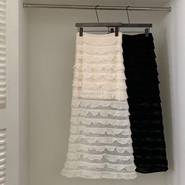 Korean official website purchasing autumn and winter style little woman sweet layered ruffled hip versatile long skirt skirt
