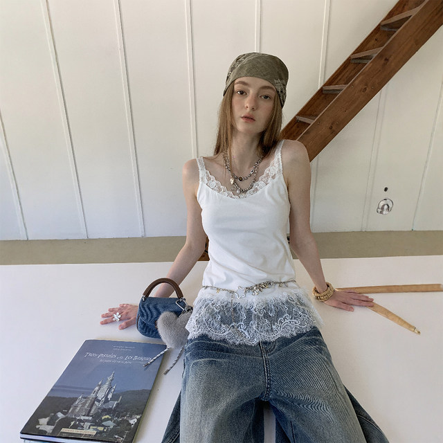 DIDDIMODA Comfortable, light and elastic lace lace splicing suspender vest for women