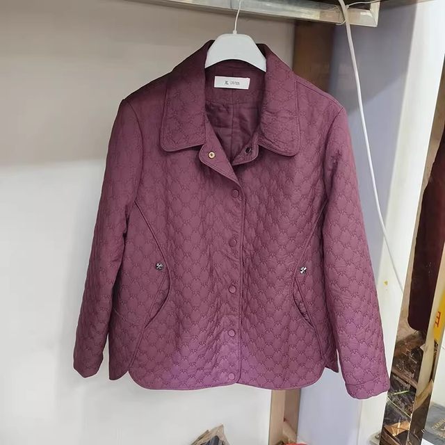 Shopping Mall Cash on Mrs. Madam New Middle -aged Spring Spring Spring Spring Women's Trench Mother's Mother's Jacket Top Mrs. Blessing Mrs. Blessing