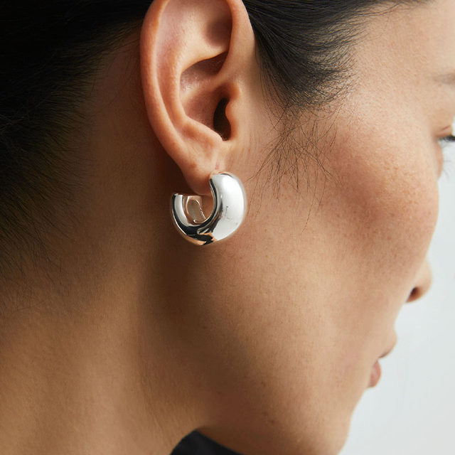 ewest popular sterling silver earrings for women simple silver earrings high-end earrings gold circle earrings light luxury earrings
