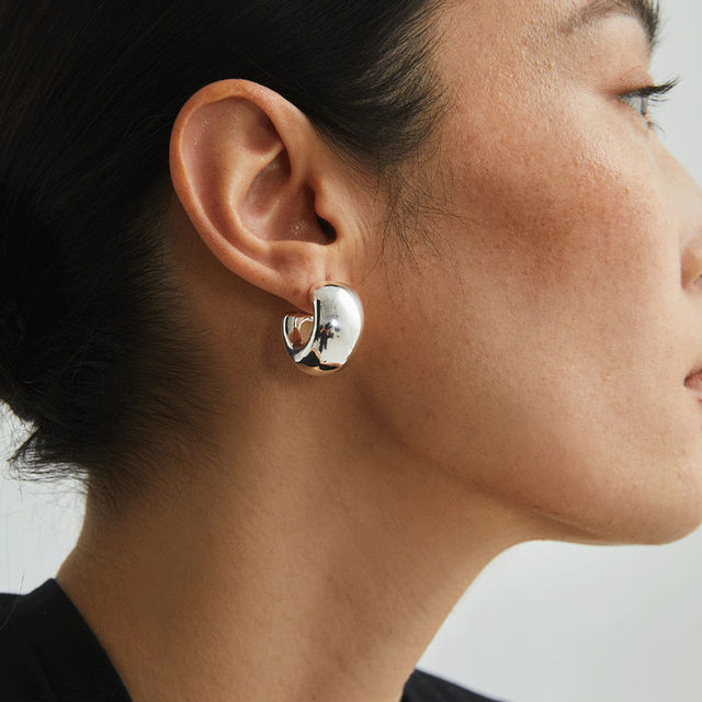 ewest popular sterling silver earrings for women simple silver earrings high-end earrings gold circle earrings light luxury earrings
