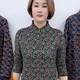 Autumn and winter Internet celebrity new fashionable print classic high-end retro loose middle-aged and elderly mothers wear plush warm top