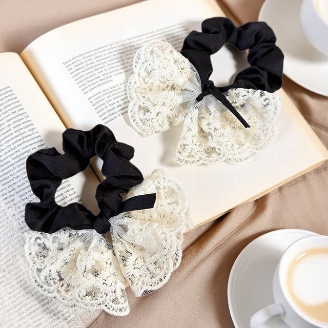 One of the hair circles