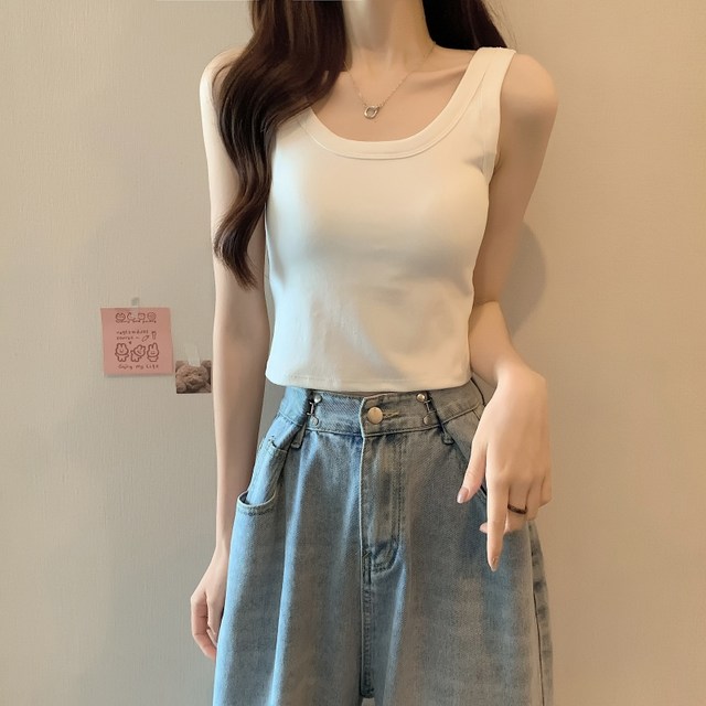 White camisole for women, slim fit, short inner layered shirt, autumn and winter outer wear, trendy sports top with chest pads