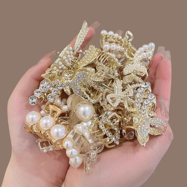 
High-end small pearl grab clip half-tied hair clip small and exquisite women's 2025 new head back clip headgear