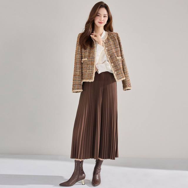 24 autumn and winter Ankela red pleated mid-length skirt commuting versatile high waist covering flesh to make you look thin and pleated skirt 15886
