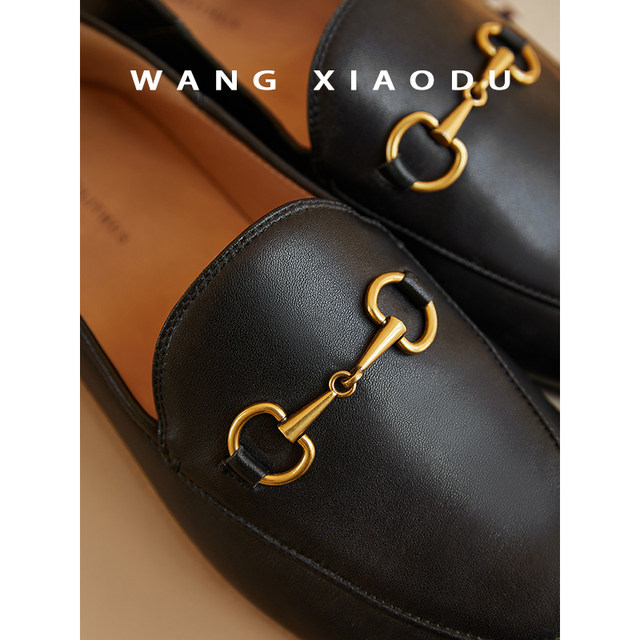 The New York Times British horse buckle super soft sheepskin leather shoes female show qi leather leather shoes