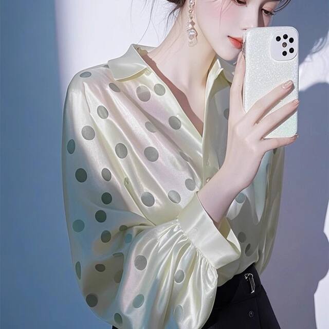 Brand discount store counter withdrawal cabinet white polka dot satin shirt women's unique and beautiful waist-hugging shirt high-end feeling