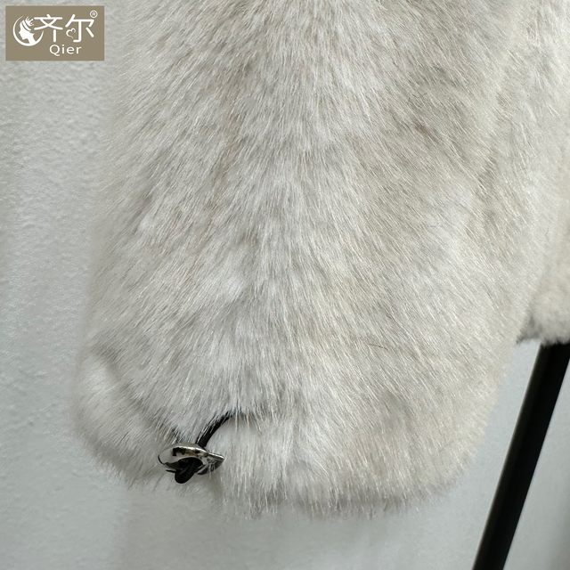 
Leopard print mink velvet vest 2025 autumn and winter versatile slimming coat fashionable mom temperament waistcoat warm