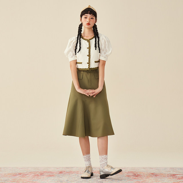 PIT retro green A-line umbrella skirt women's 2025 spring new fish tail cover hips to make the hips look slim and temperament long skirt
