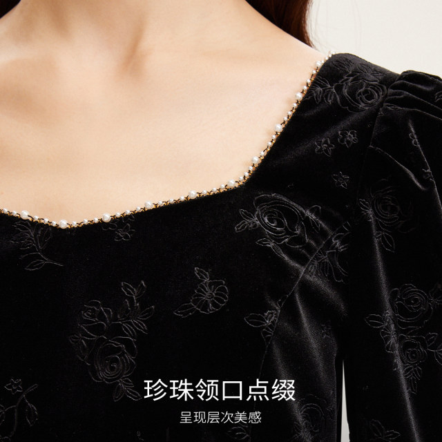 Vero Moda Top 24 Autumn New Velvet Rose Embossed Beaded Square Collar Top French 324458002