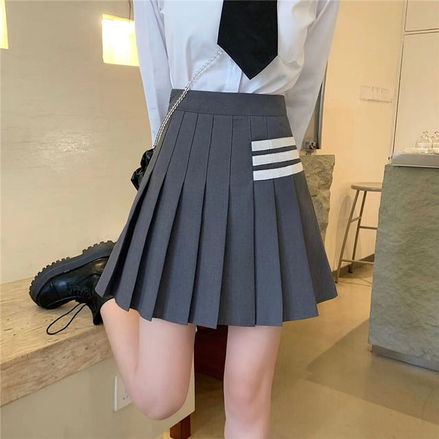 Wang Xinling's same tb pleated skirt with large size fat mm gray skirt for women in autumn and winter three-way bar A-line JK short skirt