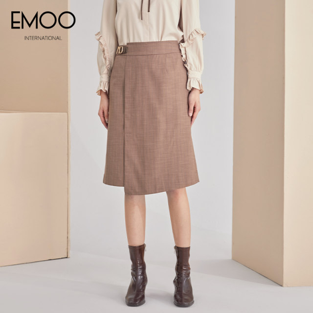 EMOO Yangmen high-waisted skirt for women plaid commuting mid-skirt design sense slit straight skirt spring new style