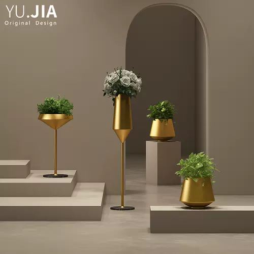 欧式金色花盆 新人首单立减十元 22年2月 淘宝海外 欧式金色花盆 新人首单立减十元 22年2月 淘宝海外