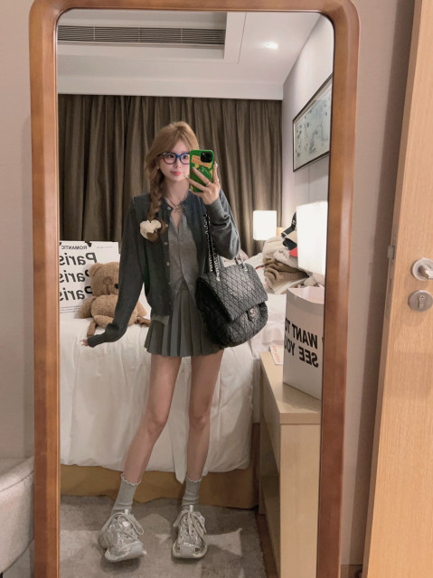 Yukiss miu fake two-piece contrasting color knitted cardigan for women spring and autumn Korean slim-fitting thin versatile fashionable top