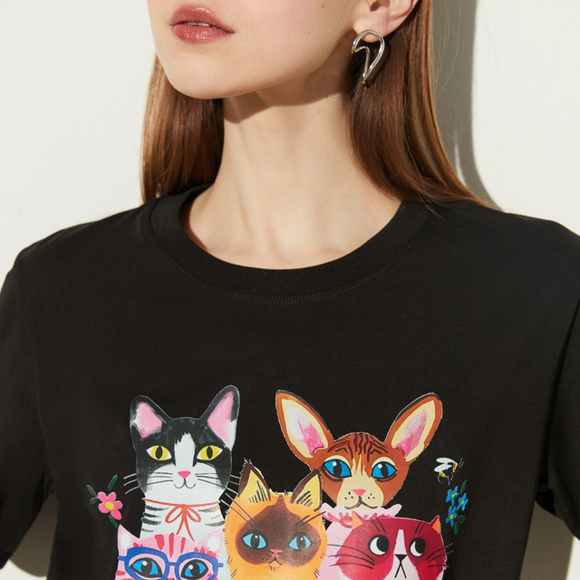 Dplay summer new black short -sleeved cartoon cat T -shirt loose casual female top
