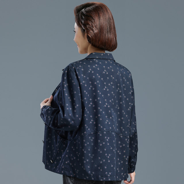Middle-aged and elderly spring and autumn long-sleeved top mother short coat old lady fashionable windbreaker old cotton clothes grandma