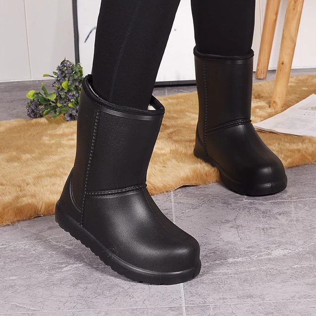 EVA foam plus velvet rain boots for women, warm and non-slip, men's lightweight all-in-one shoes, thickened winter rain boots, waterproof cotton shoes