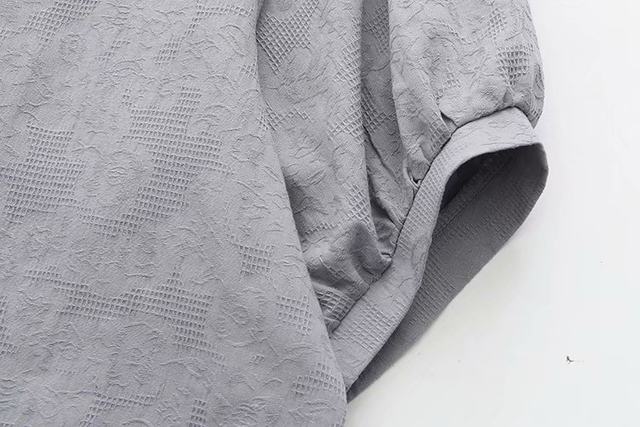 Large size loose Korean version super slim jacquard doll shirt middle-aged mother dressed top fashionable meat covering summer T-shirt t-shirt