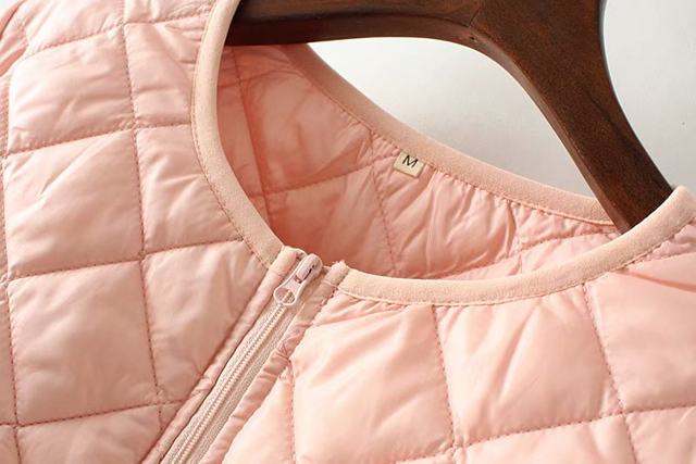 New autumn and winter clothing for middle-aged mothers, fashionable and light down cotton coats, which can be worn with large size loose cotton jackets