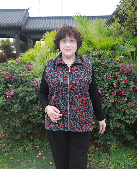 Mother's spring and autumn velvet stand-up collar waistcoat, extra large size old lady's vest, middle-aged and elderly winter loose granny vest