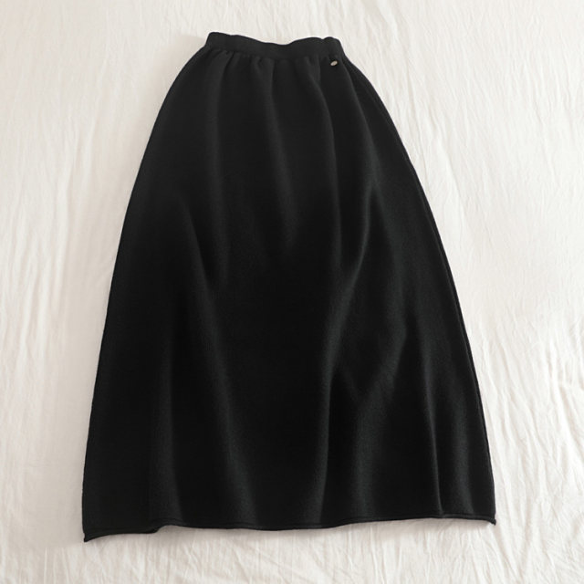 Soft and waxy goodies~Autumn and winter temperament versatile knitted skirt for women elastic high waist slimming hip-hugging long skirt umbrella skirt