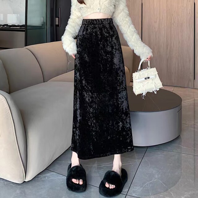 Gold velvet skirt for women, autumn and winter thickened velvet, retro slim hip skirt, mid-length back slit one-step skirt