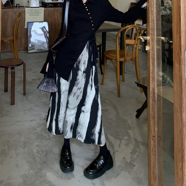 Large size ink printing A-line skirt for women in spring and summer long flesh-covering and slimming skirt for retro chiffon long skirt