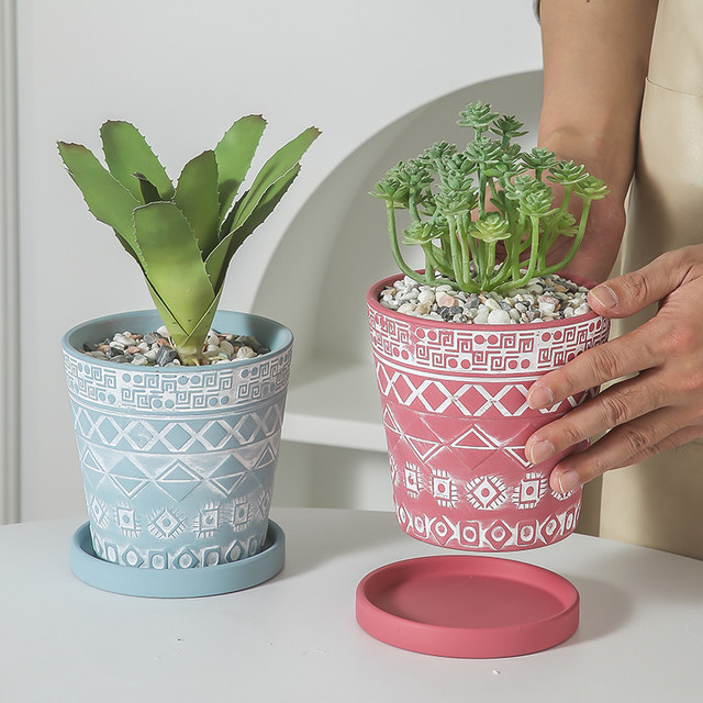 Totem elements retro red clay flowerpots are breathable, water-absorbent, plain-fired flowers and green garden decoration coarse porcelain special price