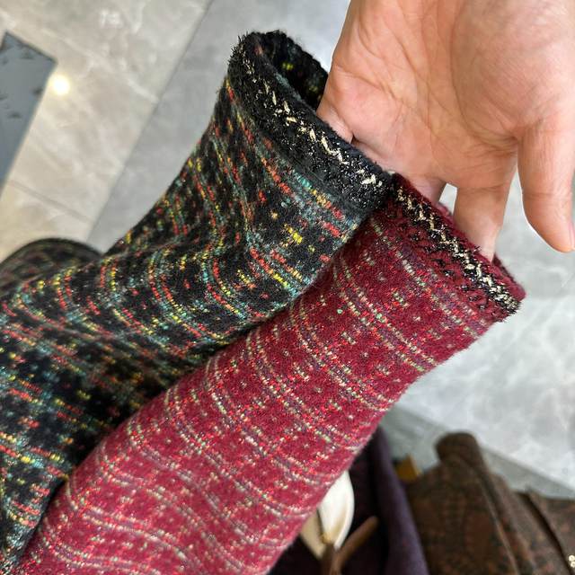 Fashionable mother's style small fragrant style short coat 2025 spring and autumn new style foreign style middle-aged woolen coat top