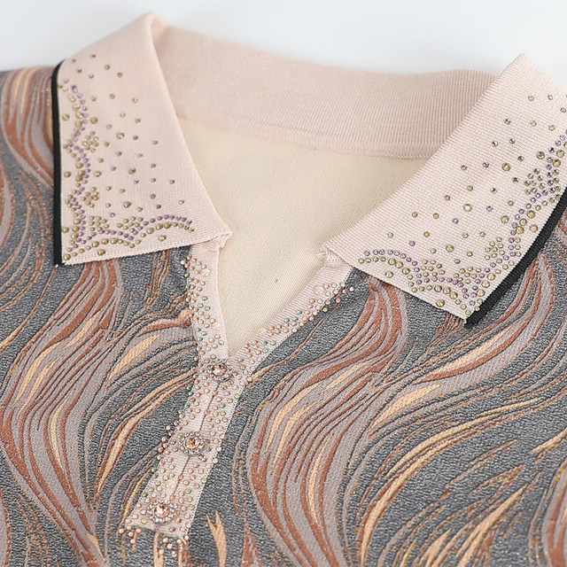 Mom's autumn bottoming shirt, temperament, thin, middle-aged and elderly T-shirt, grandma and wife, spring and autumn long-sleeved lapel for women