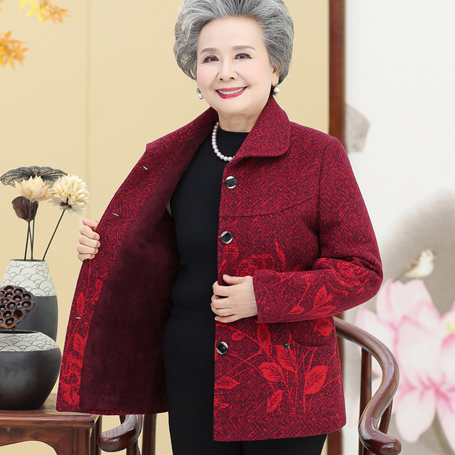 Middle-aged and elderly people autumn clothes for women, grandma clothes plus fleece tops for mother lapel suits for old lapels.
