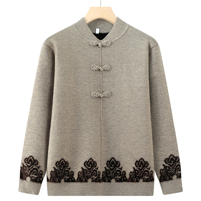 Elderly autumn and winter sweater female grandmother wear 60-year-old mother plus velvet thickened warm sweater fashionable elderly clothes