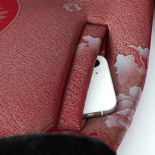 Grandma's winter jacket new jacket Middle -aged and elderly fur all -in -one coat female mothers wear noble elderly hair collar cotton jackets
