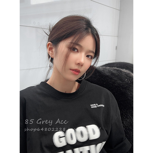 Mobius European and American atmosphere large ear ring earrings Female round face is thin and high -end sensor niche design earrings