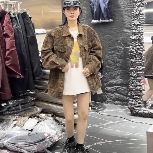American retro leopard print denim jacket for women trendy spring and autumn hot girls individually loose mid-length work jacket top
