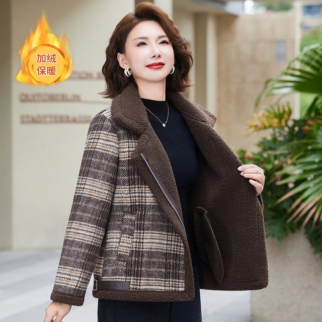 
Winter new style mother's fashionable plush woolen coat women's casual and versatile thickened warm plaid top
