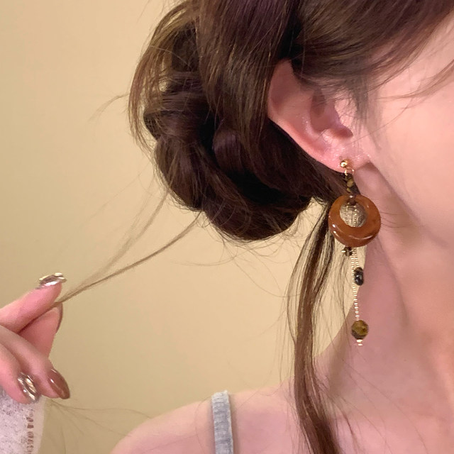 Retro Maillard tiger eye stone asymmetric beaded earrings women's high-end niche unique earrings ethnic style earrings